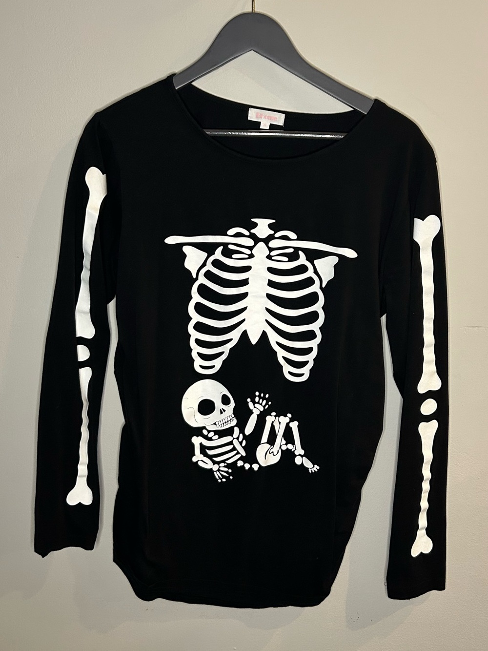 Maternity Black Skeleton Graphic Long-Sleeve Top XL